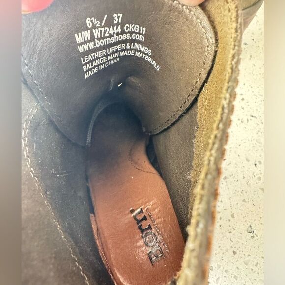 BORN Ronnie Women’s Olive Green Suede Leather Block Heel Lace Up Boots Size 6.5 - Picture 5 of 12